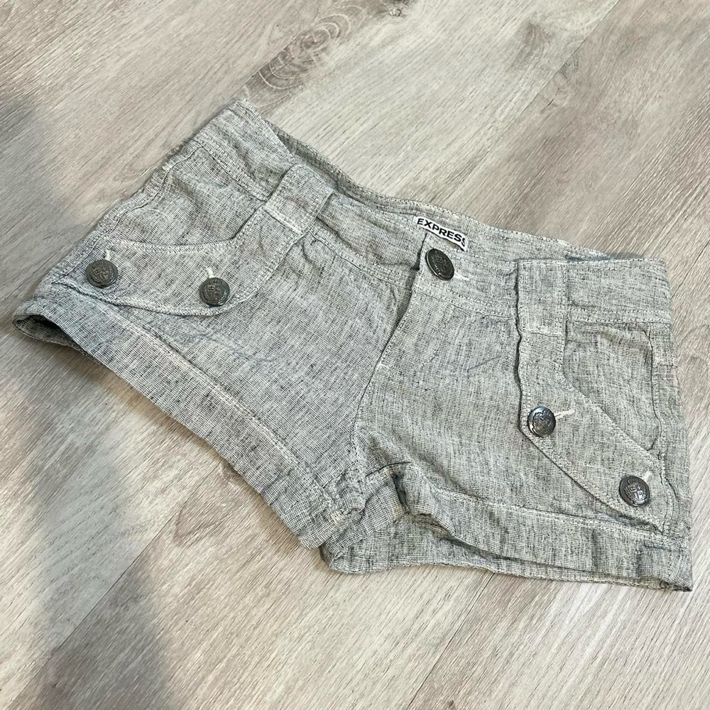 Express Gyaru mini shorts